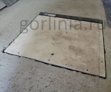 Люк напольный Стелс-КУ 770*900п короб утепленное исполнение