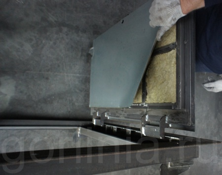 Напольный люк Стелс-У 700*1300п уголок утепленный образец